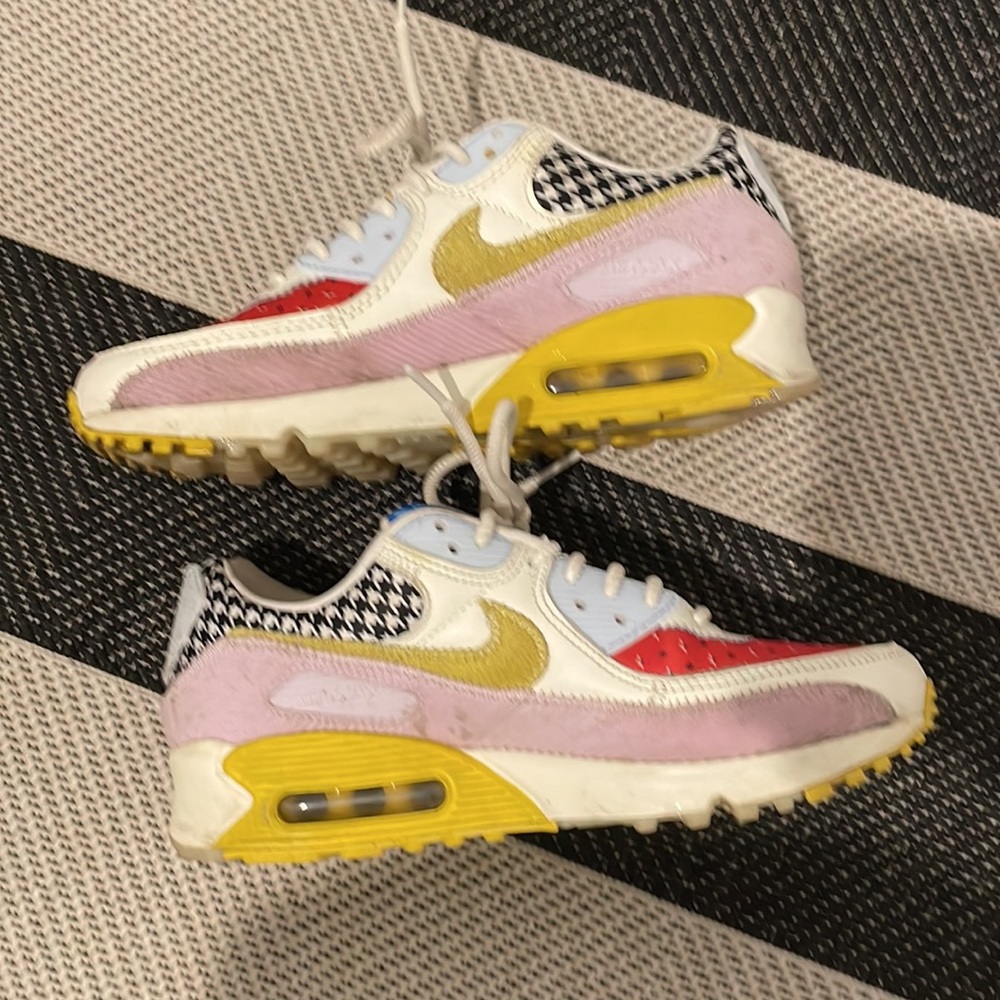 Women’s Nike Air Max 90 Patchwork - image 2